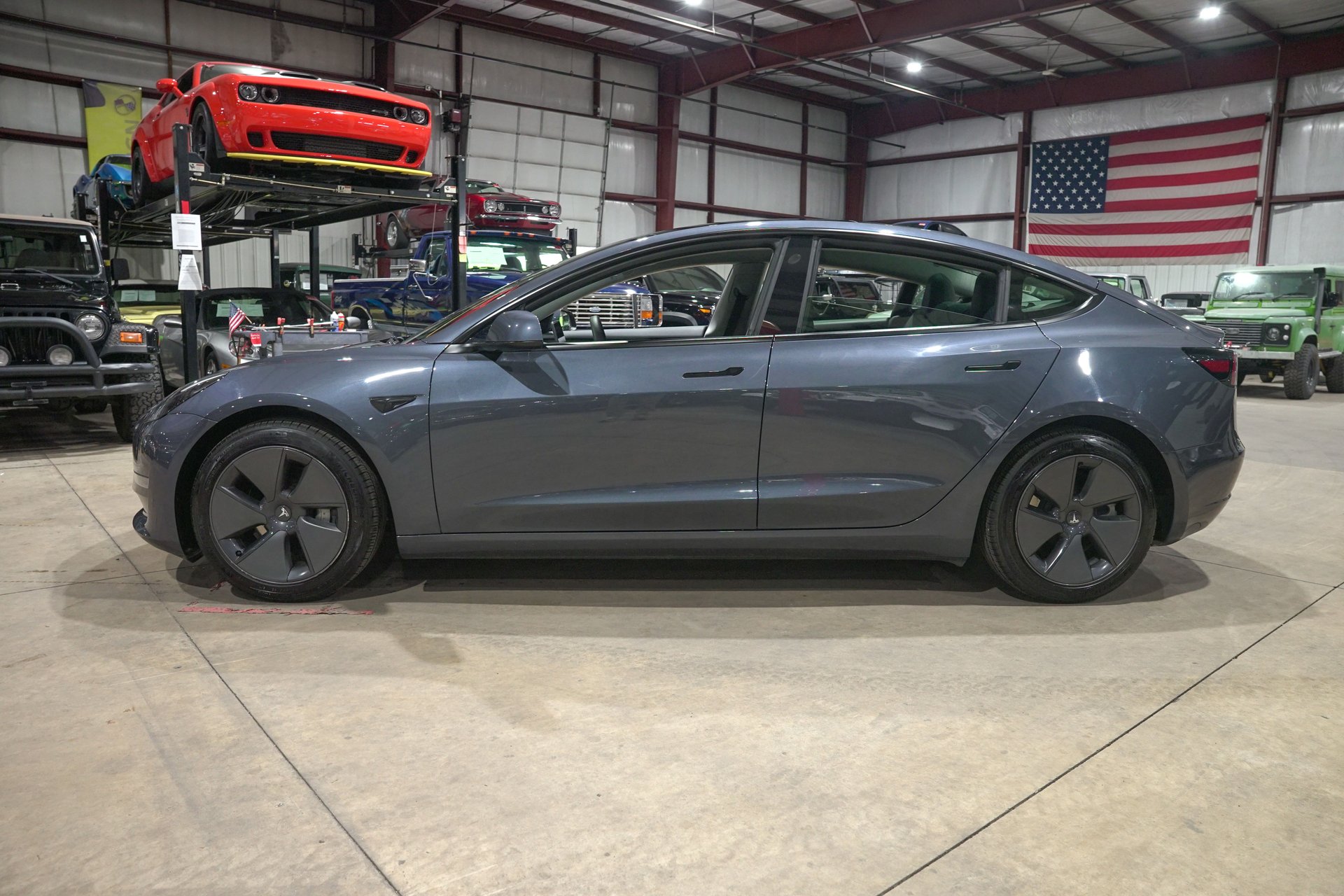 2023 Tesla Model 3 - photo 2