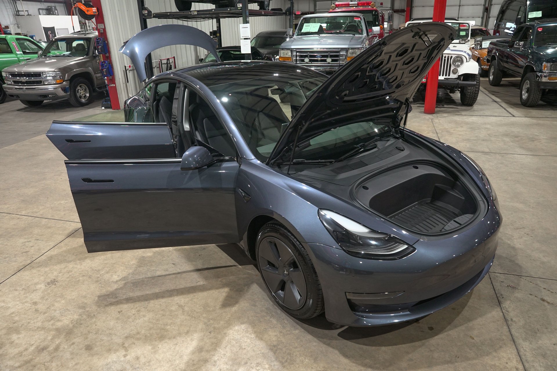 2023 Tesla Model 3 - photo 13