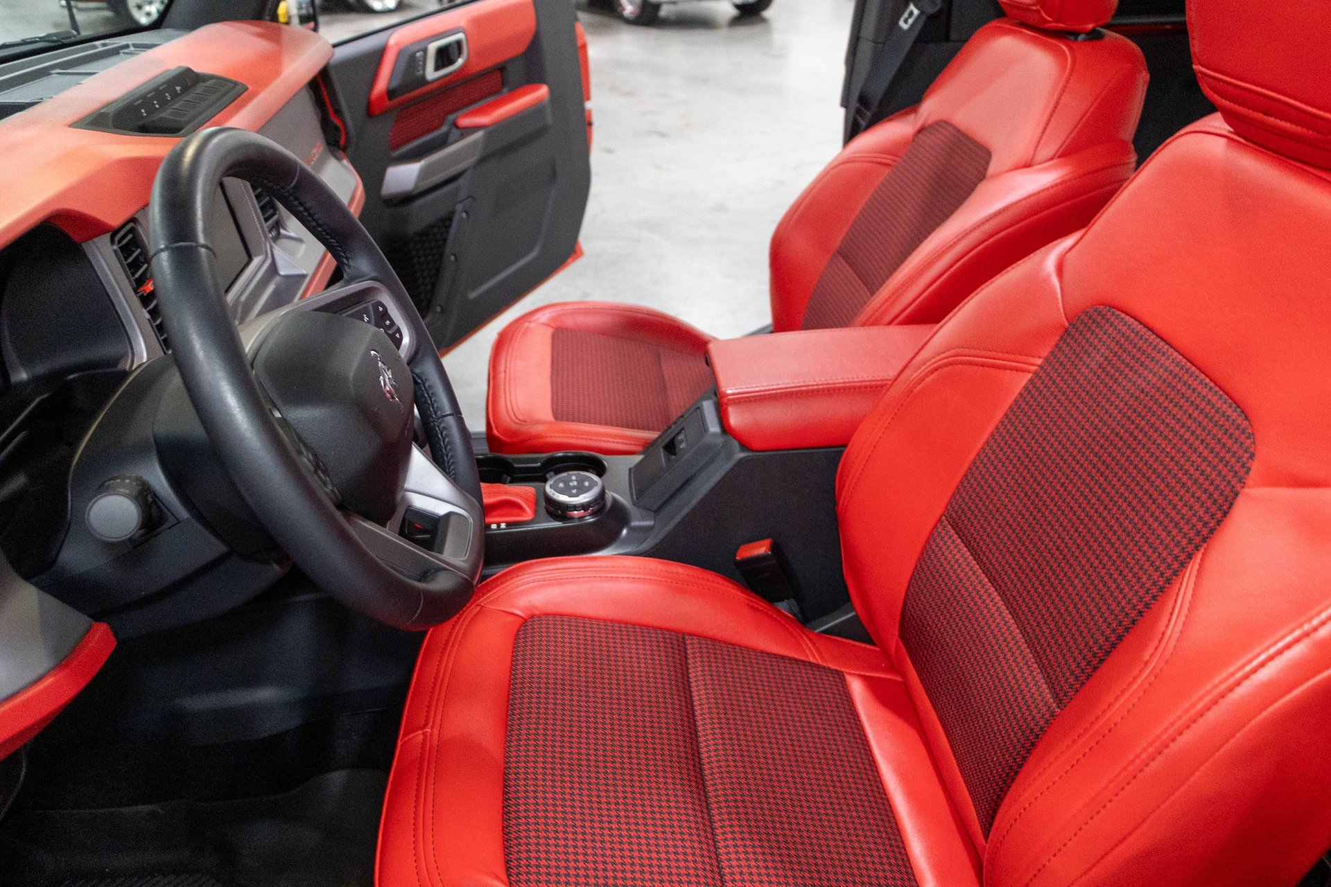 2022 Ford Bronco - photo 13