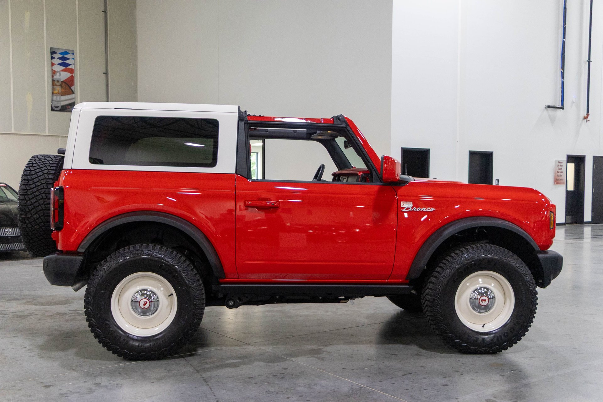 2022 Ford Bronco - photo 6