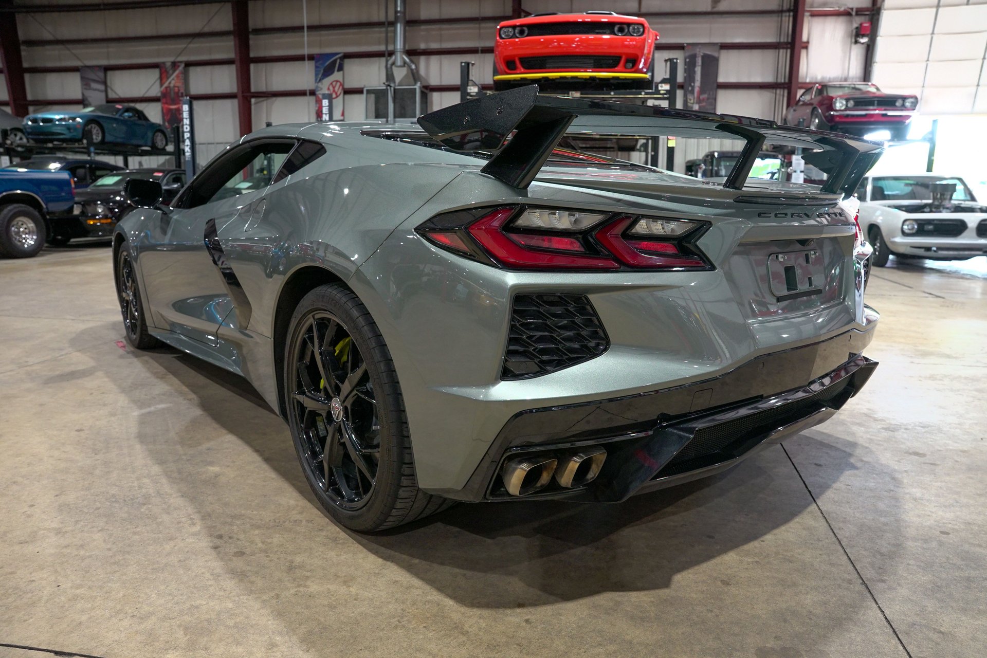 2022 Chevrolet Corvette - photo 2