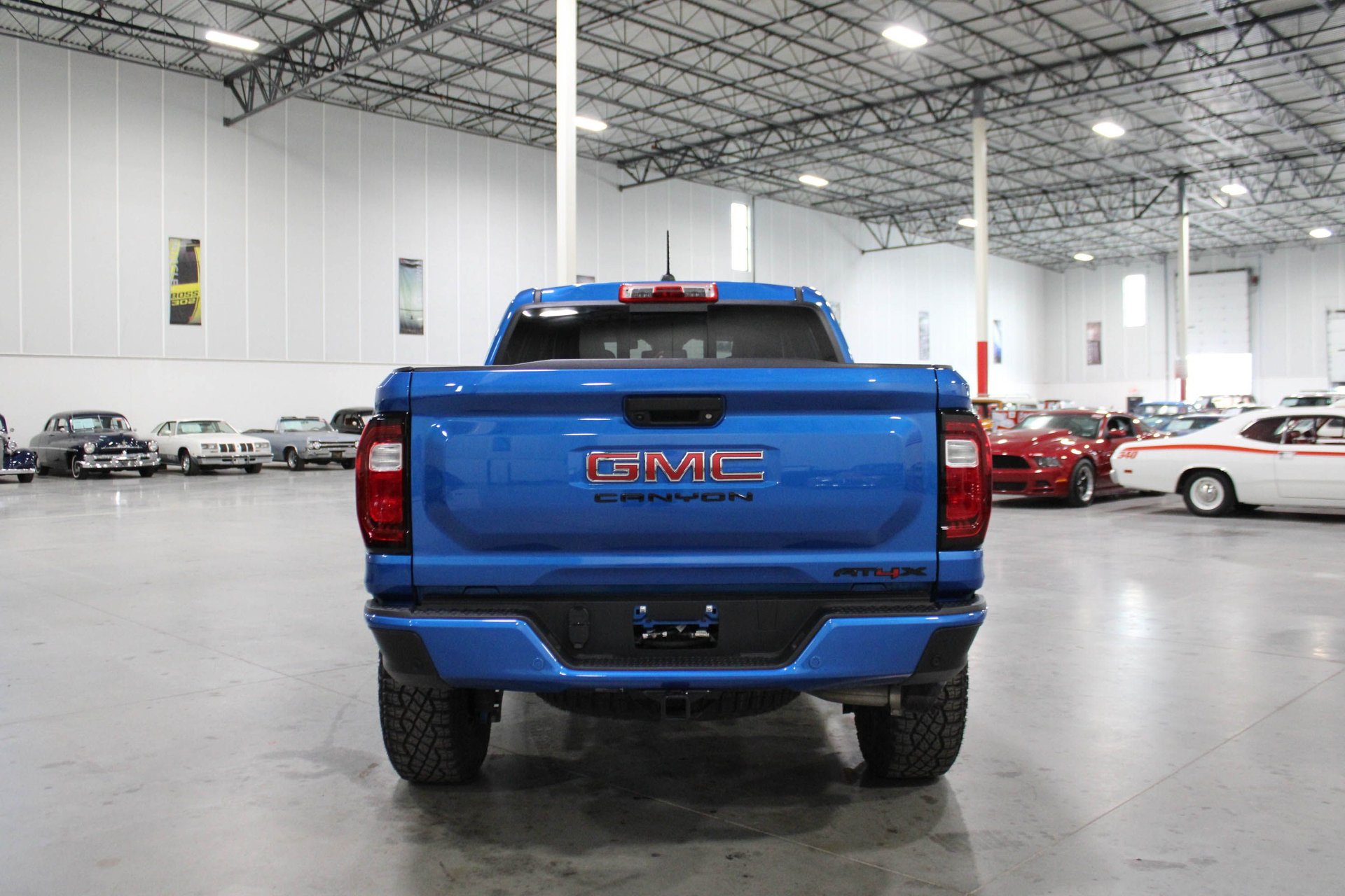 2023 GMC Canyon - photo 2